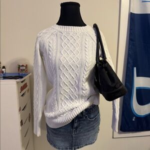 GAP sweater